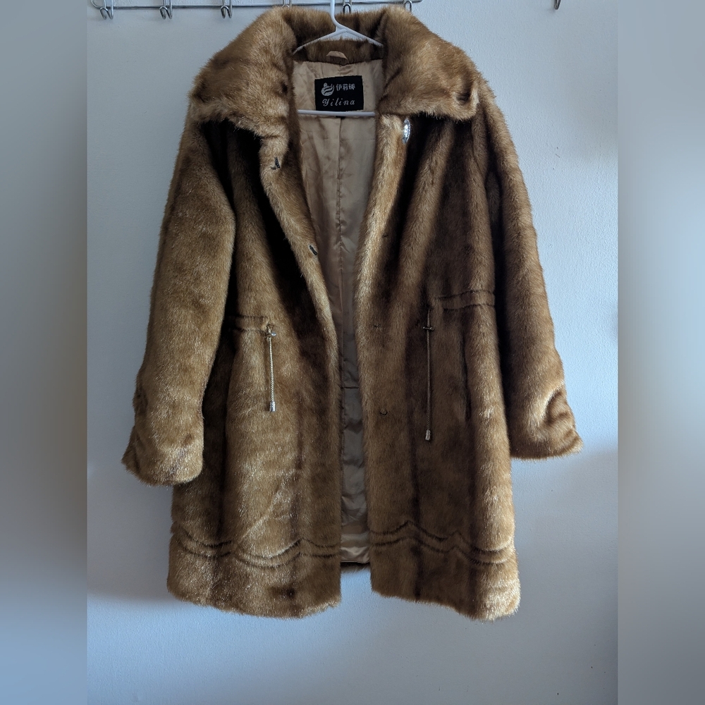 Lina Women's Faux Fur Coat - Brown